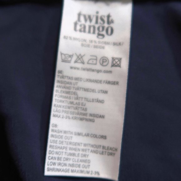 Twist & Tango Black Velvet Dress Size 38 - Picture 9 of 9